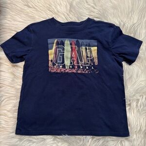 GAP Kids Blue Surfboard Graphic Tee Size S 6/7